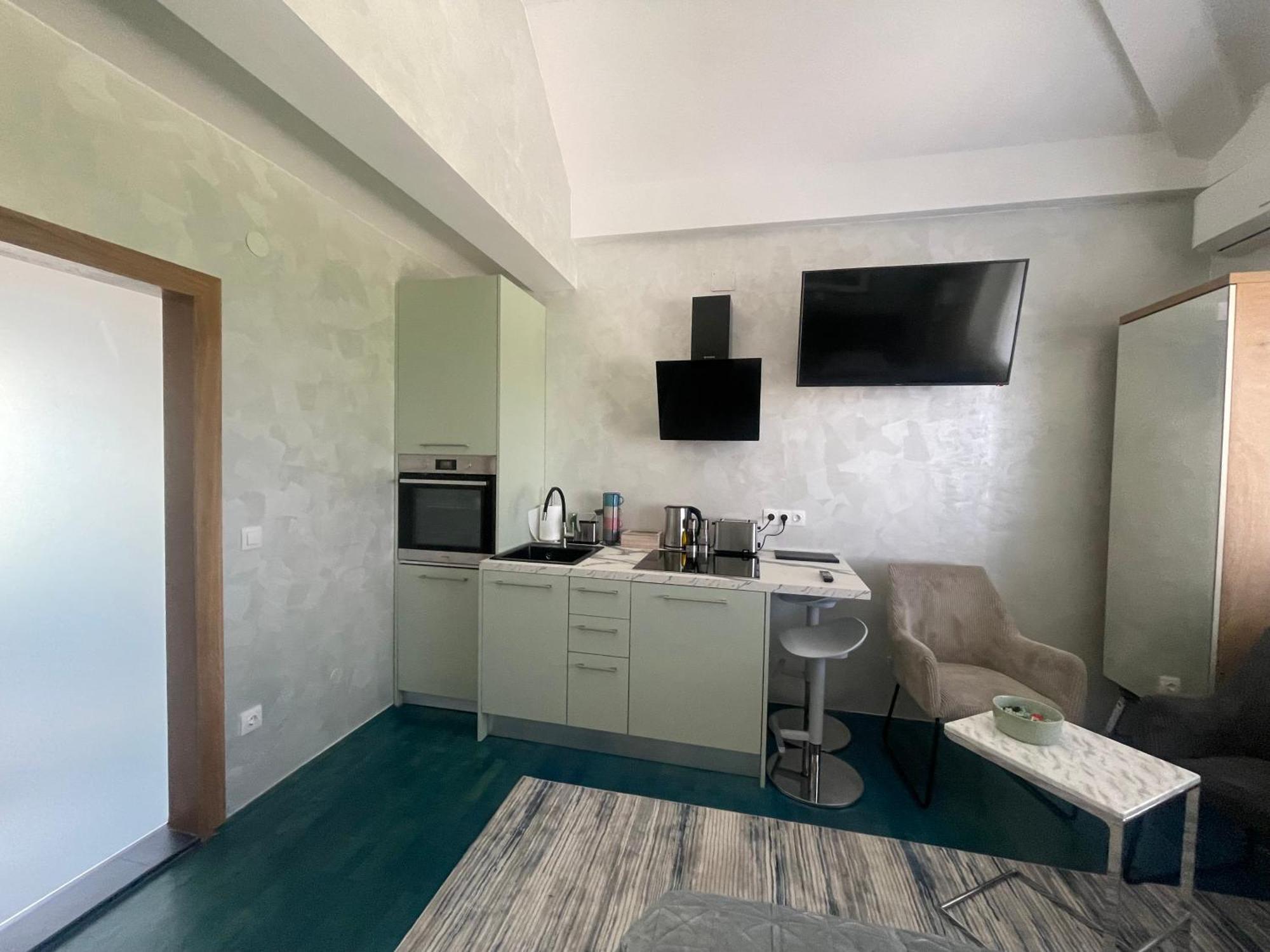 Tona - Miran Apartman - Parking - Samostalna Prijava Karlovac Exterior foto